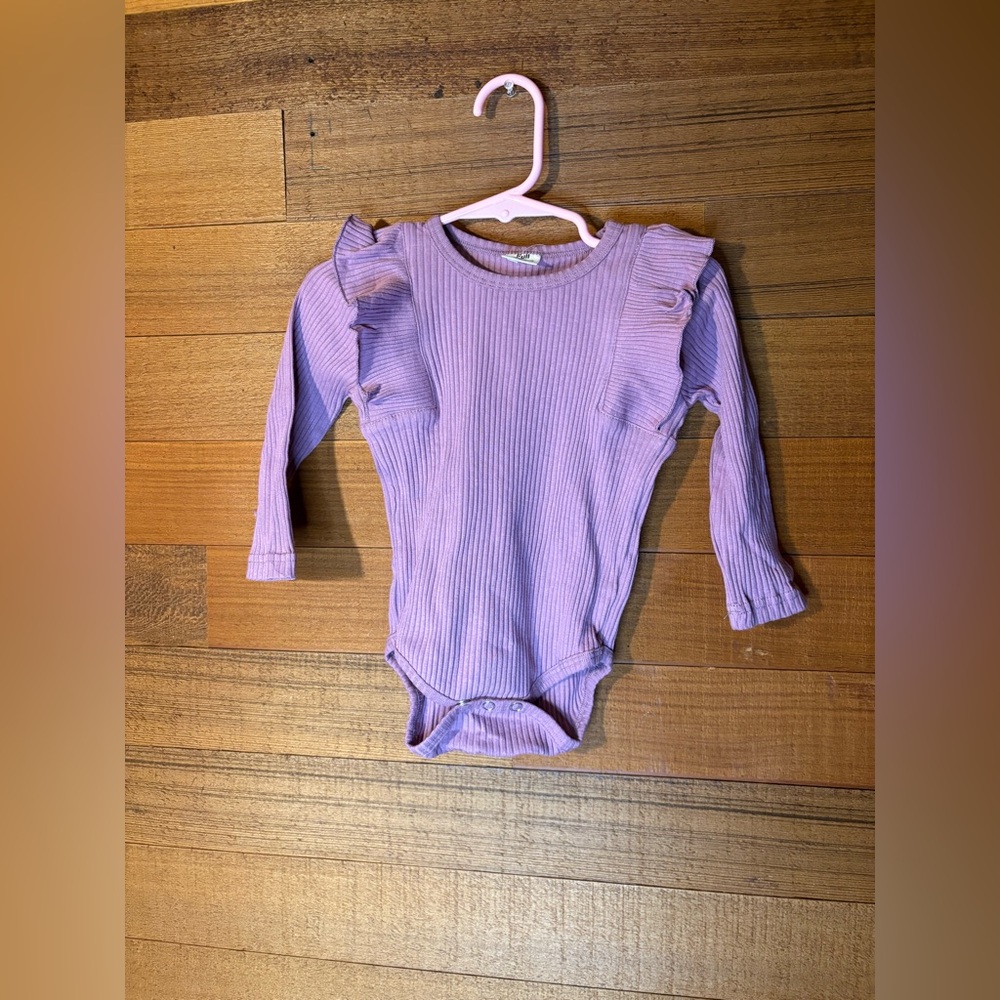 Full Famous 6-9 Month Long Sleeve Body Suit